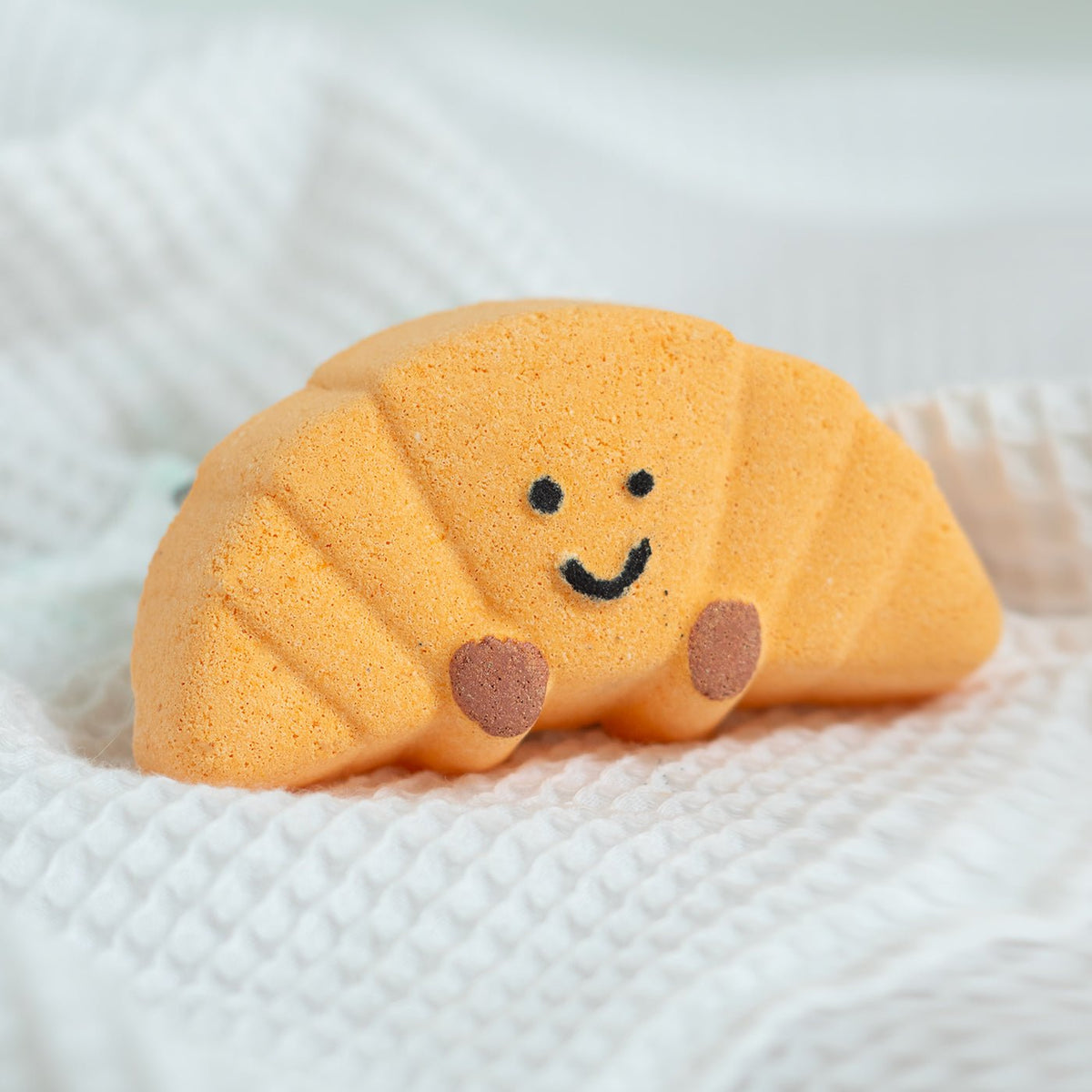Soul and Soap Cute Croissant Bath Bomb 115g