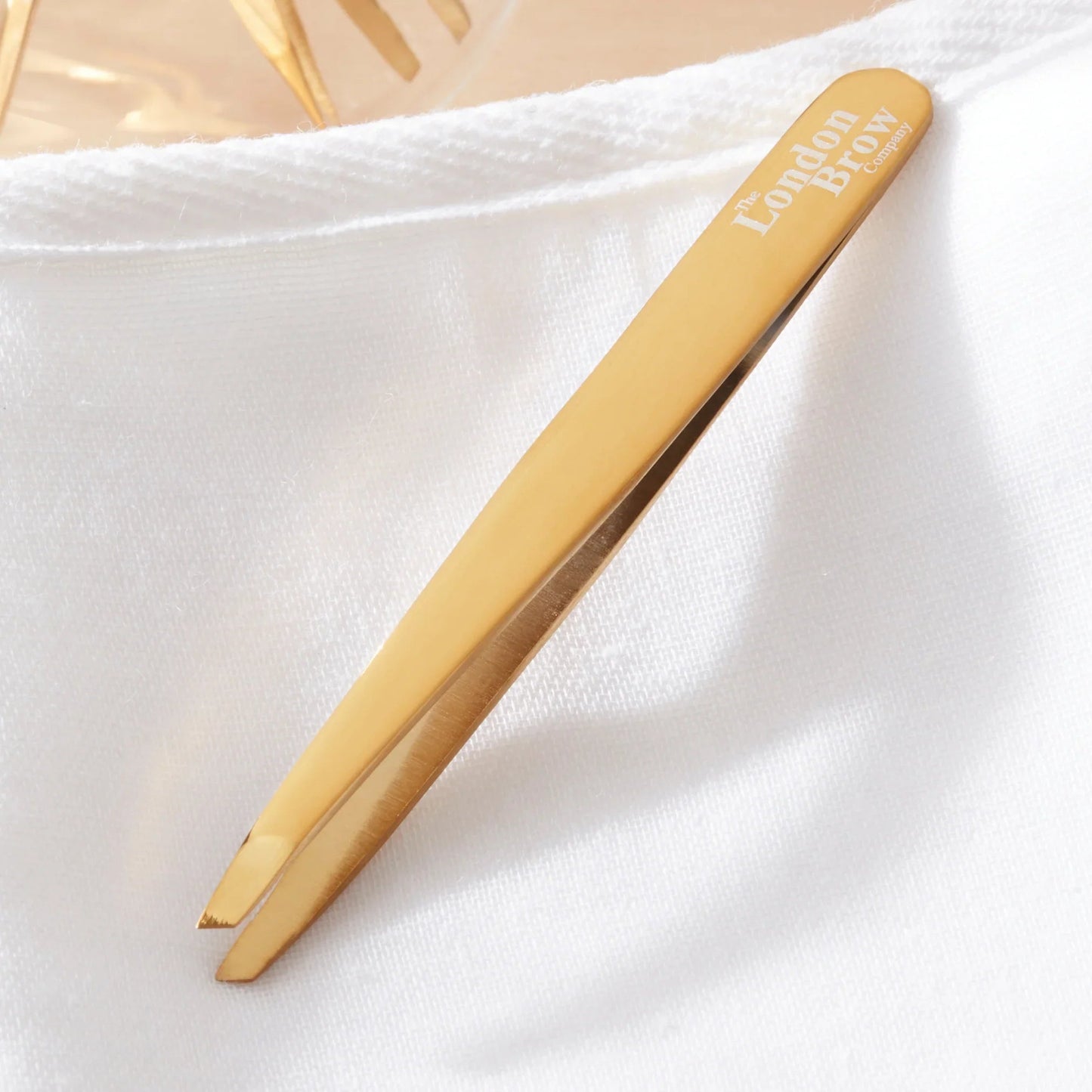 London Brow Gold Angled Brow Tweezers