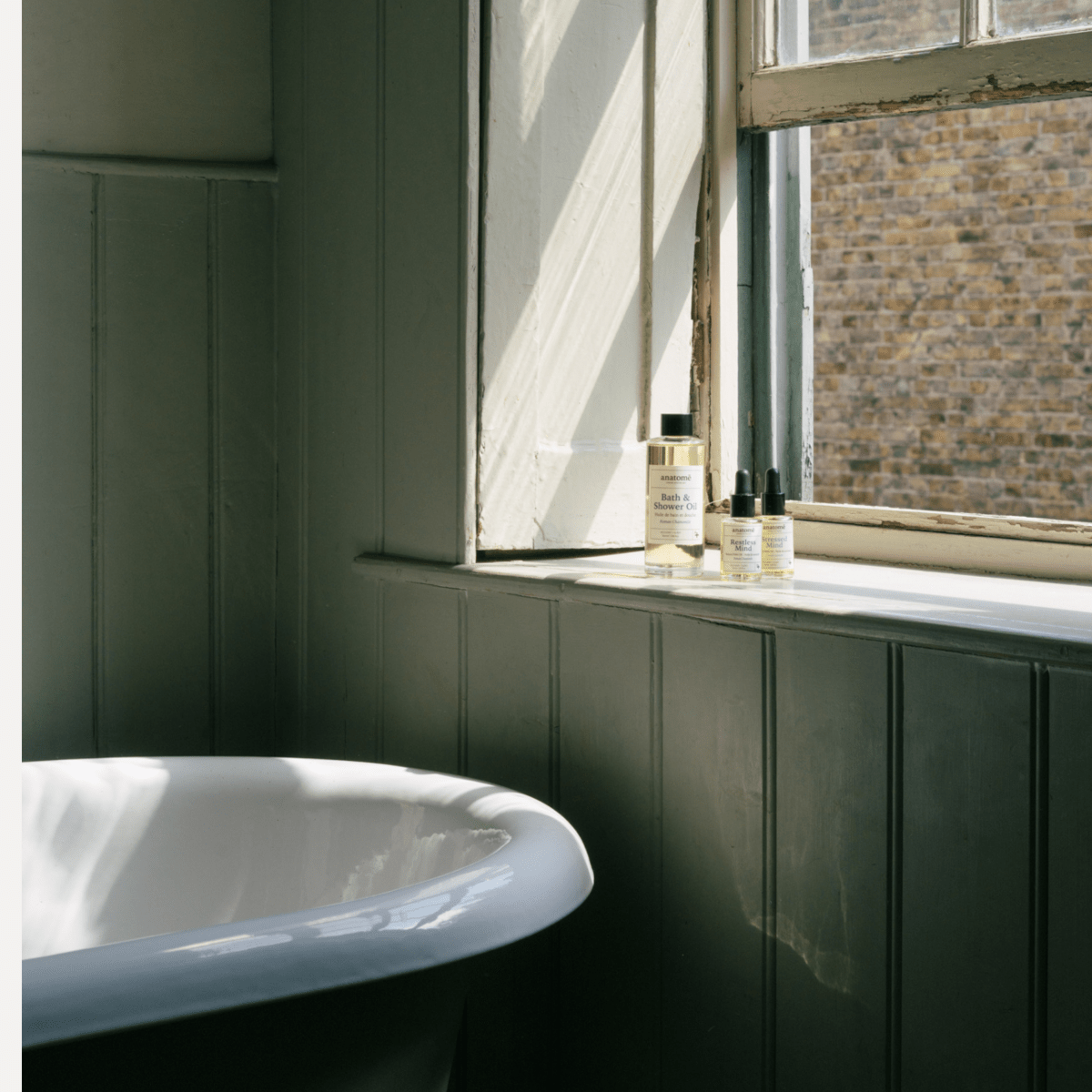 anatomē Roman Chamomile Calming Bath & Shower Oil 150ml