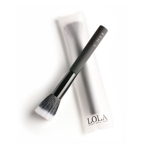 LOLA Finishing Brush