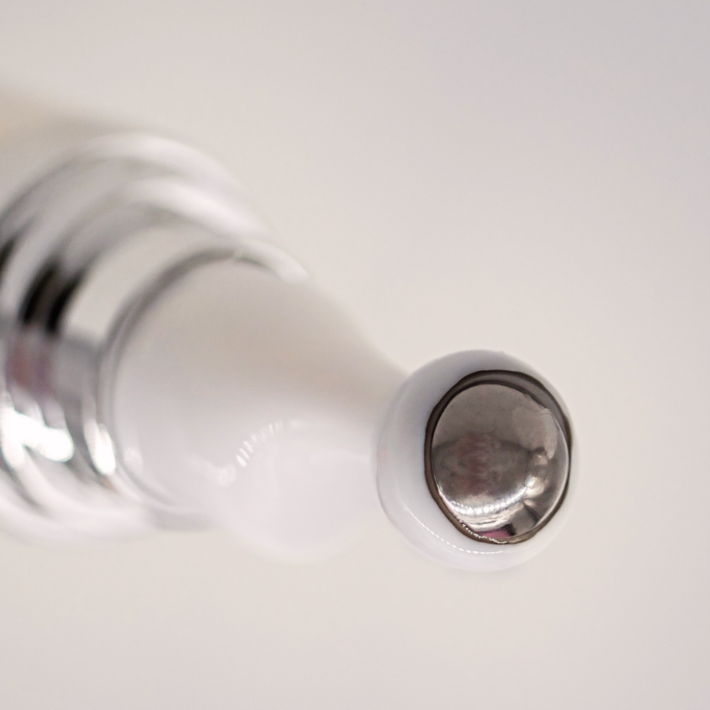 Real Beauty London - Anti-Fatigue Eye Serum with Eye Roller 15ml