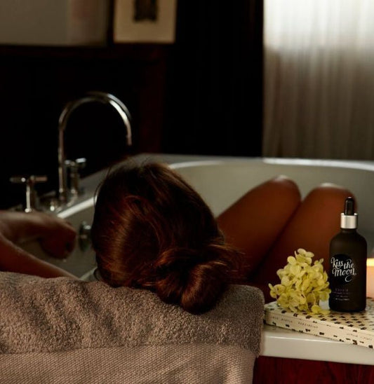 GLOW Night-Time Bath & Shower Oil | Revive with Orange & Geranium